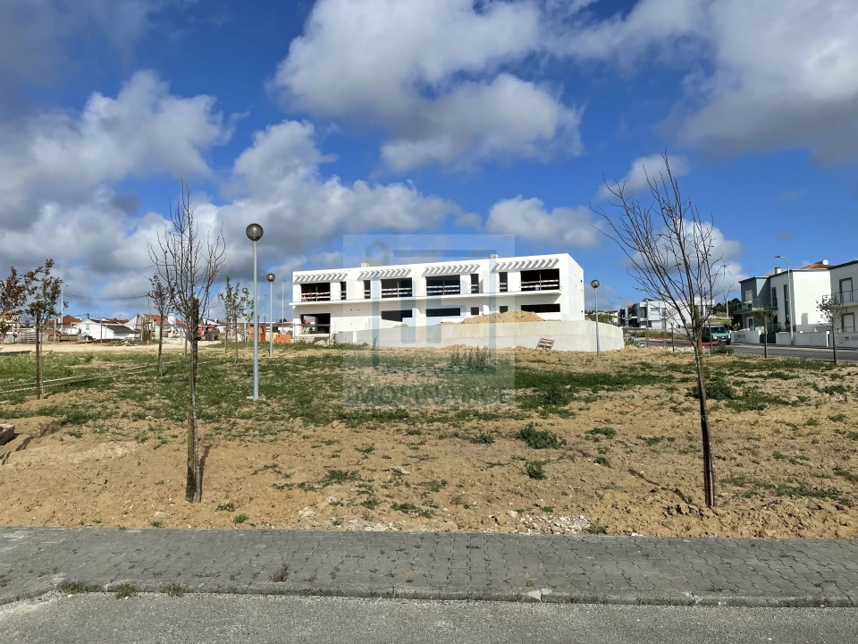 Loja para Venda em Atouguia da Baleia Foto 4
