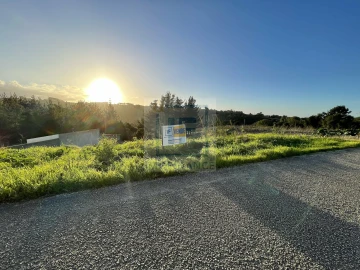 Terreno para Venda em Santa Maria, São Pedro e Sobral da Lagoa