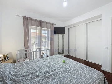 Moradia T6 para Venda em Atouguia da Baleia