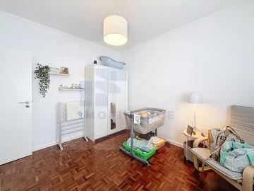 Moradia T6 para Venda em Atouguia da Baleia