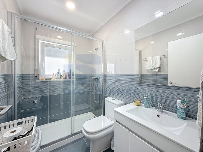 Moradia T6 para Venda em Atouguia da Baleia Foto 19