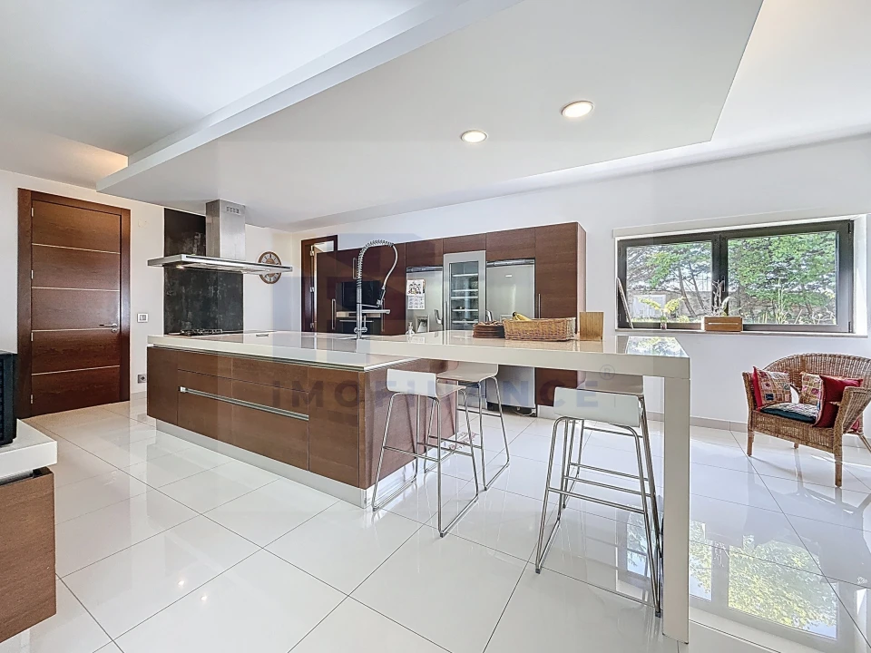 Moradia T7 para Venda em Atouguia da Baleia Foto 10