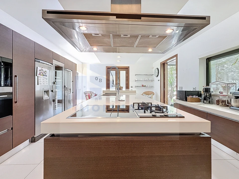 Moradia T7 para Venda em Atouguia da Baleia Foto 14