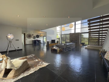 Moradia T7 para Venda em Atouguia da Baleia