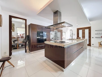 Moradia T7 para Venda em Atouguia da Baleia