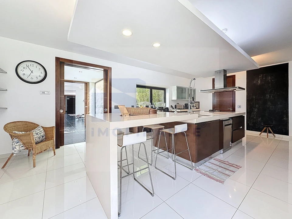 Moradia T7 para Venda em Atouguia da Baleia Foto 16