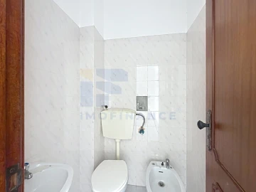 Loja para Venda em Atouguia da Baleia