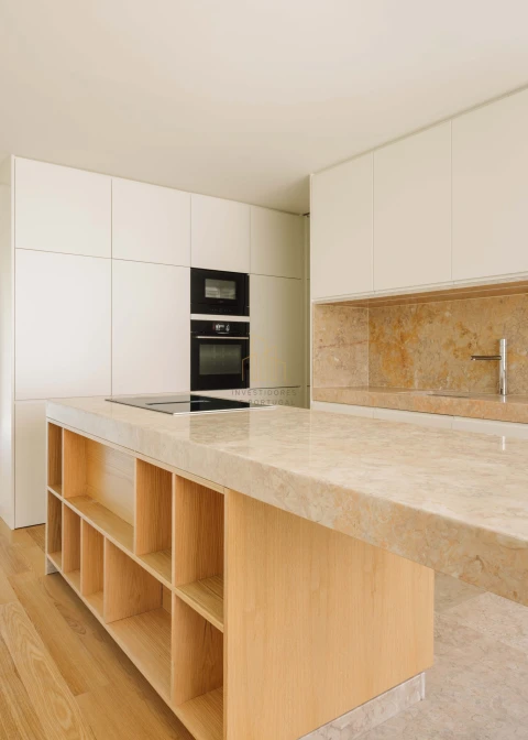 Moradia T5 para Venda em Alcantara