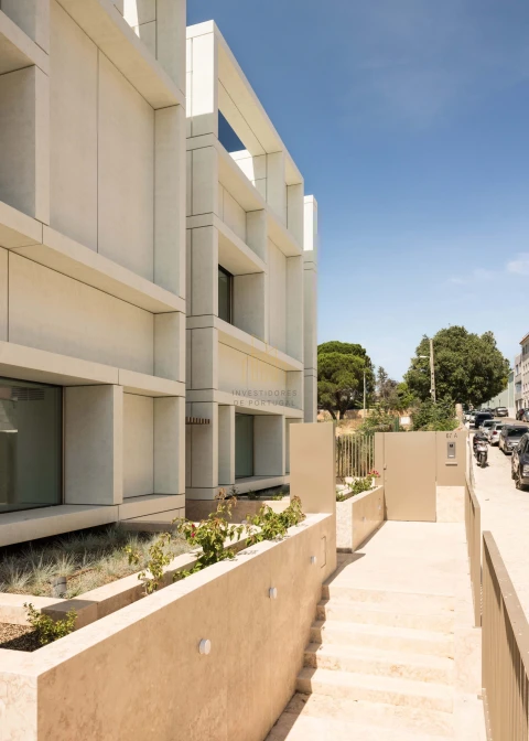 Moradia T5 para Venda em Alcantara