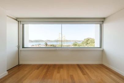 Moradia T5 para Venda em Alcantara