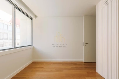 Moradia T5 para Venda em Alcantara