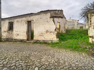 Moradia T0 para Venda em Corval