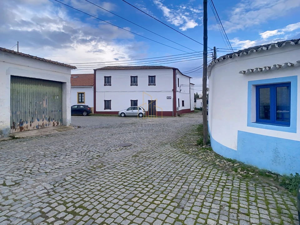 Moradia T0 para Venda em Corval Foto 13