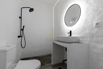 Moradia T2 para Venda em Santiago Maior