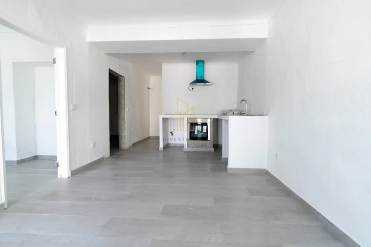 Moradia T2 para Venda em Santiago Maior Foto 11