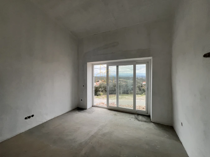 Moradia T2 para Venda em Terena (São Pedro) Foto 2