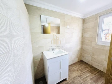 Moradia T3 para Venda em Santiago Maior