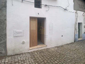 Moradia T1 para Venda em Borba (Matriz)