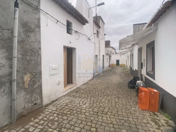 Moradia T1 para Venda em Borba (Matriz)