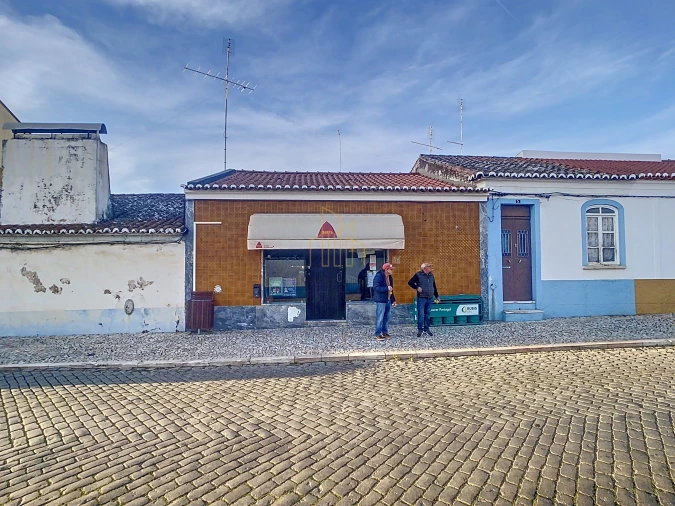 Negócio para Venda em Bencatel Foto 2