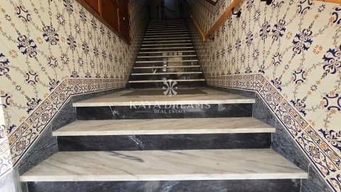 Prédio para Venda em Camarate, Unhos e Apelação