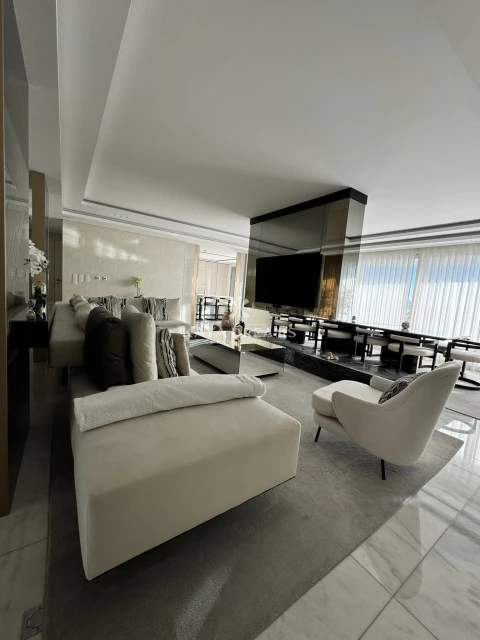 Apartamento T5 para Venda em Pontinha e Famões