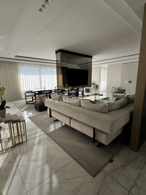 Apartamento T5 para Venda em Pontinha e Famões