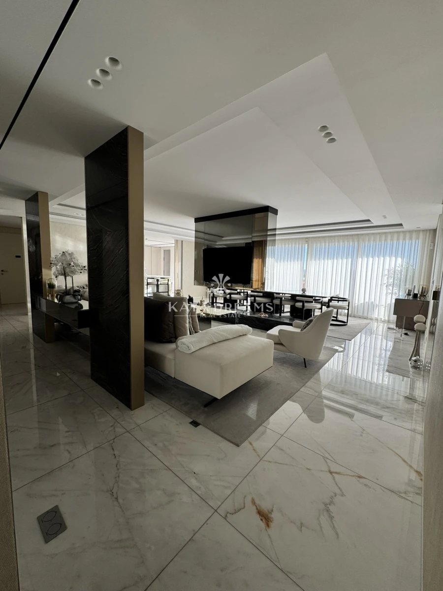 Apartamento T5 para Venda em Pontinha e Famões Foto 6