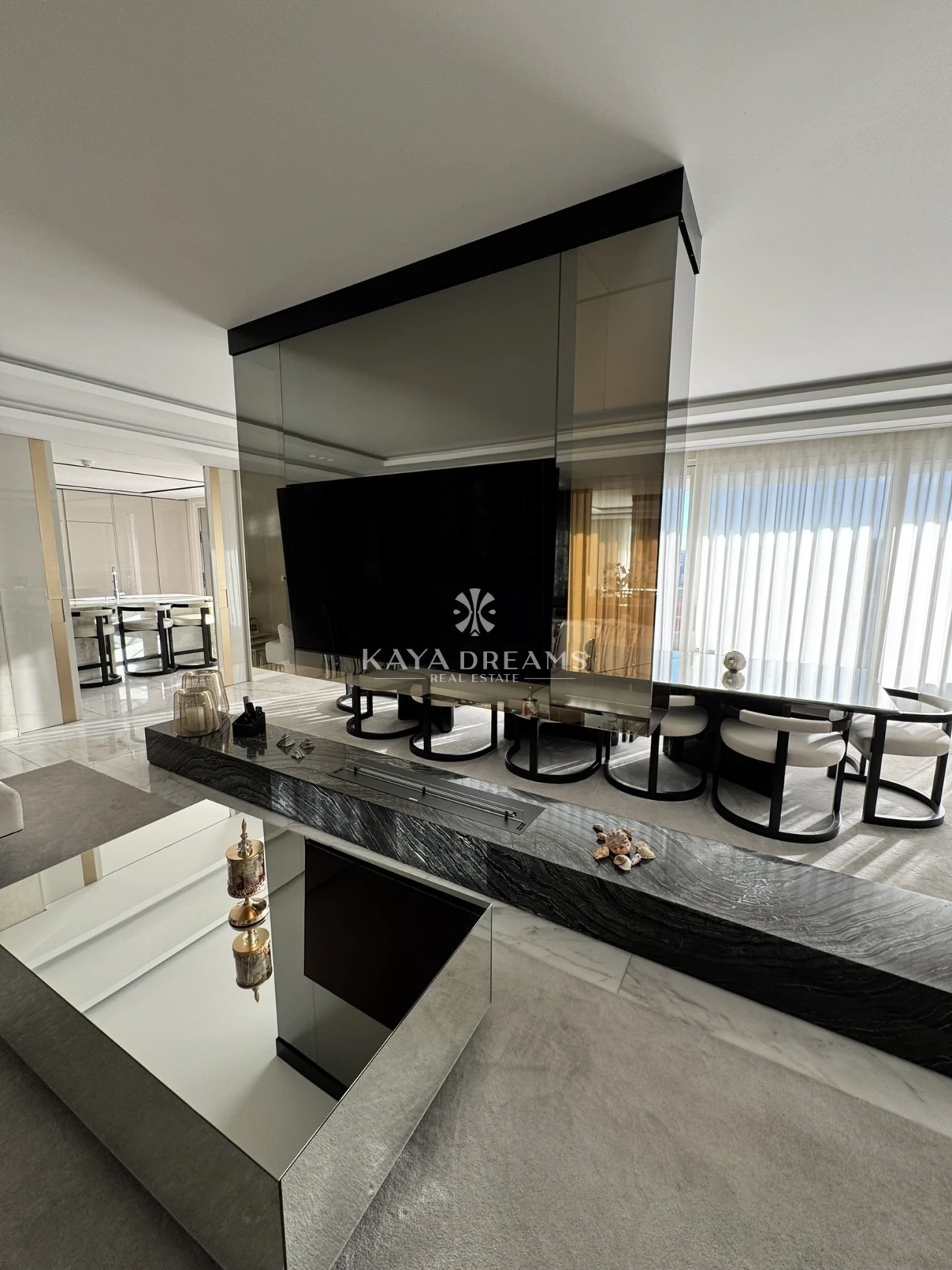 Apartamento T5 para Venda em Pontinha e Famões Foto 9