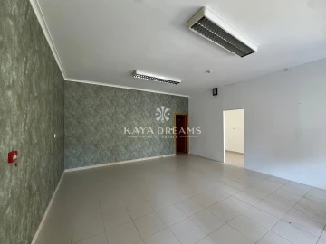 Loja para Venda em Ramada e Caneças