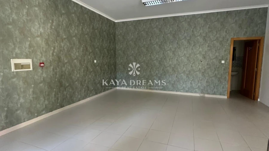 Loja para Venda em Ramada e Caneças