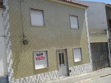 Moradia T3 para Venda em Tolosa