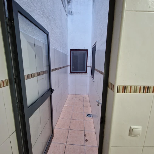 Apartamento T2 para Venda em Sé e São Lourenço Foto 13