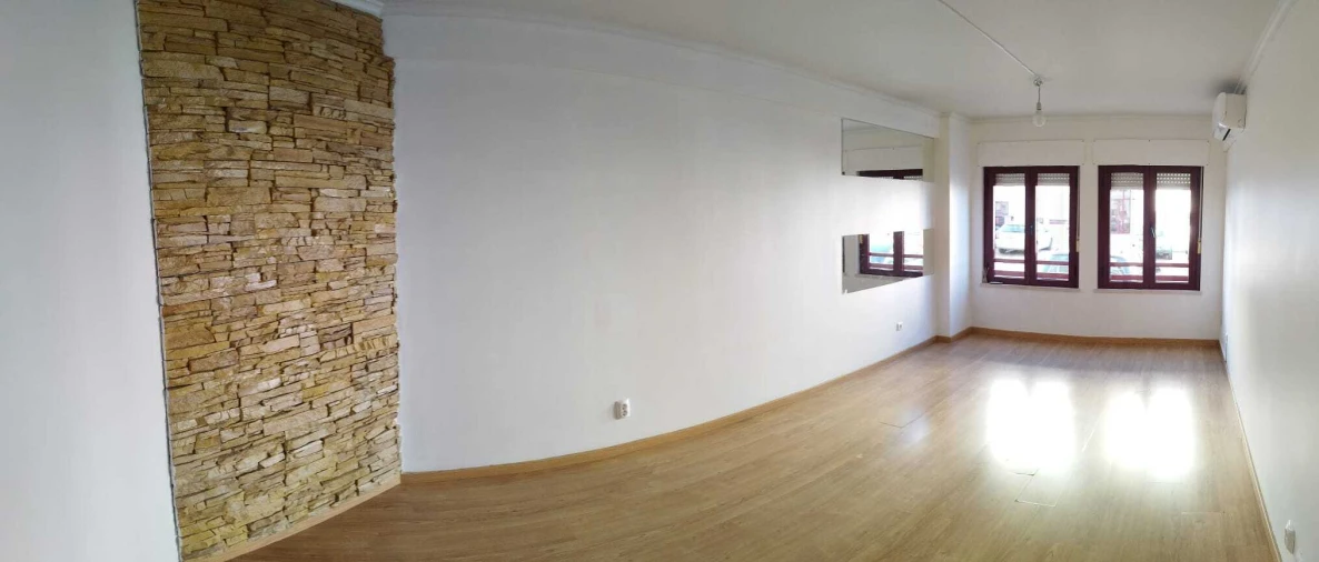 Apartamento T2 para Venda em Sé e São Lourenço Foto 3