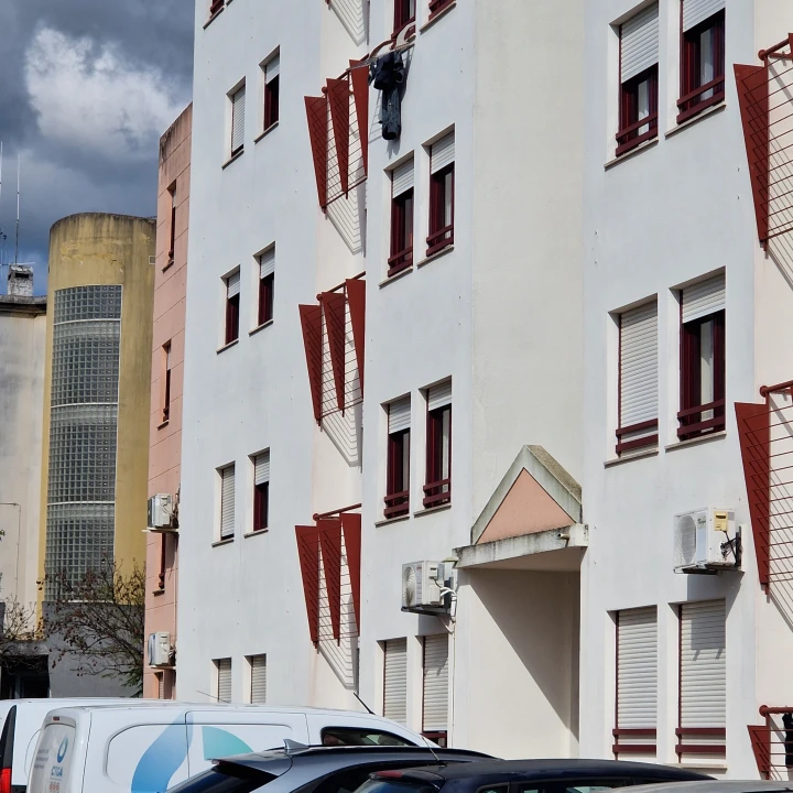 Apartamento T2 para Venda em Sé e São Lourenço Foto 1