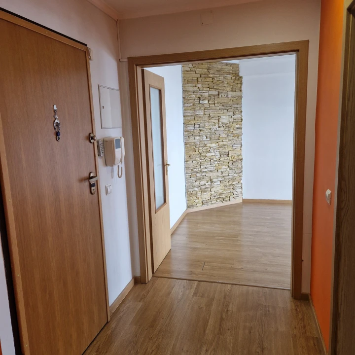 Apartamento T2 para Venda em Sé e São Lourenço Foto 2