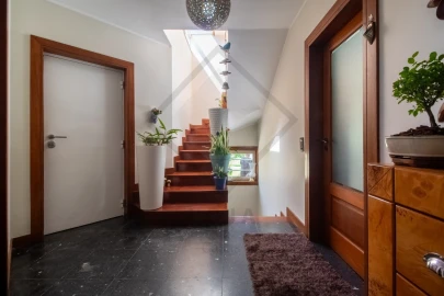 Moradia T4 para Venda em Modivas