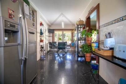 Moradia T4 para Venda em Modivas