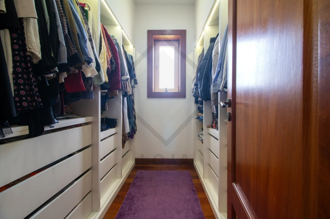 Moradia T4 para Venda em Modivas Foto 15