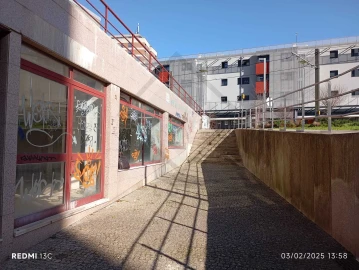 Loja para Venda em Cidade da Maia