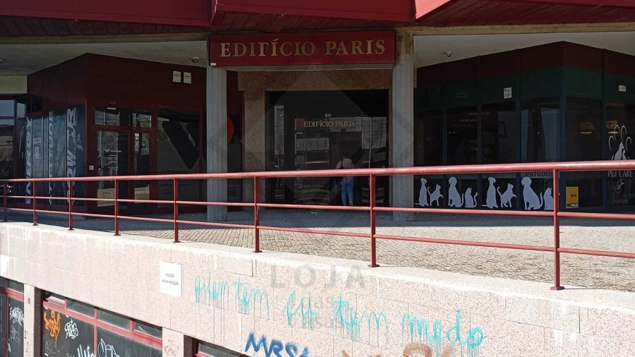 Loja para Venda em Cidade da Maia