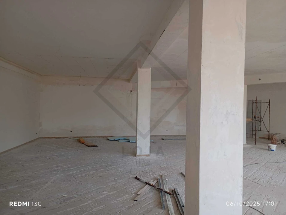 Loja para Venda em Cidade da Maia Foto 10