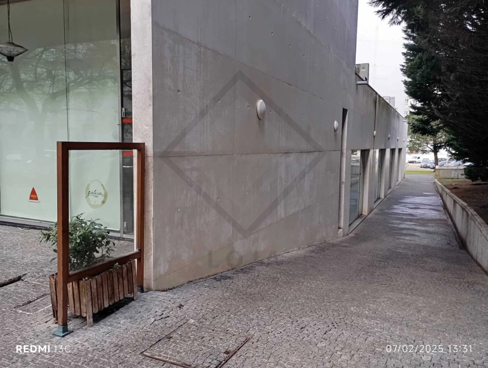 Negócio para Venda em Lordelo do Ouro e Massarelos Foto 5