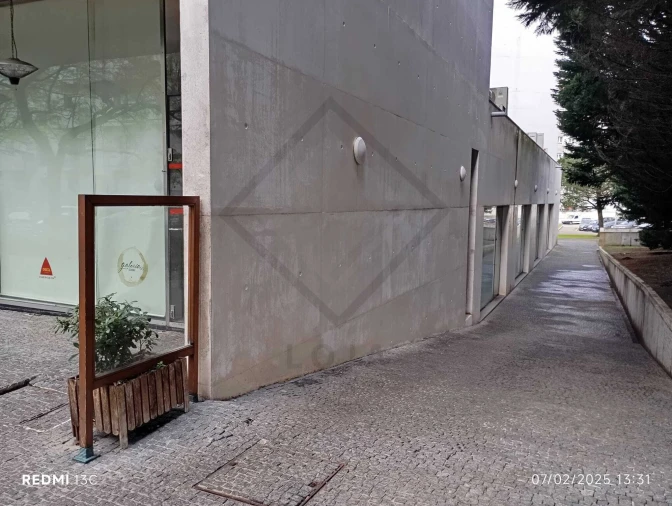 Negócio para Venda em Lordelo do Ouro e Massarelos Foto 5