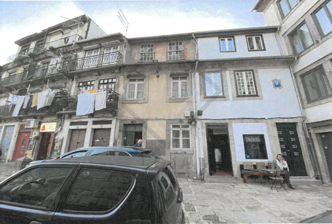 Moradia T6 para Venda em Cedofeita, Santo Ildefonso, Sé, Miragaia, São Nicolau e Vitória Foto 1