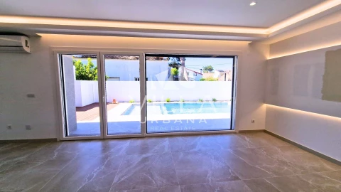 Moradia T3 para Venda em Charneca de Caparica e Sobreda