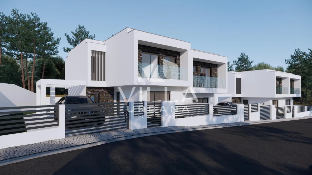 Moradia T4 para Venda em Amora Foto 3