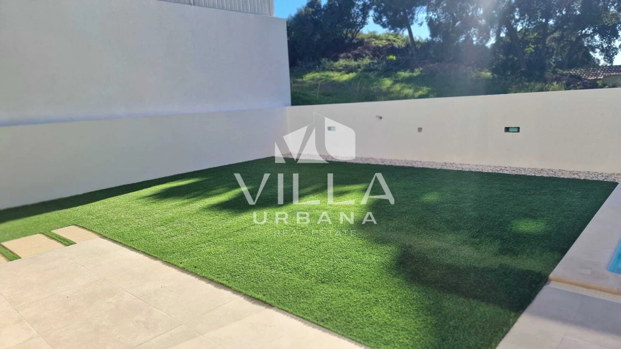 Moradia T4 para Venda em Charneca de Caparica e Sobreda Foto 8