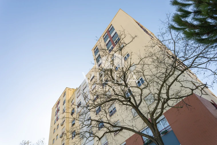 Apartamento T3 para Venda em Caparica e Trafaria Foto 4