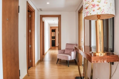 Apartamento T3 para Venda em Sacavém e Prior Velho